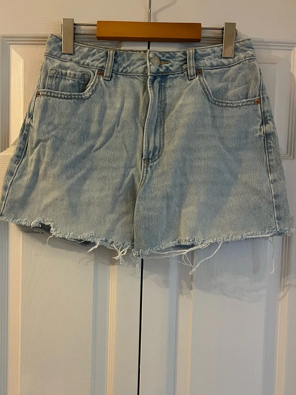 Dynamite Light Wash Denim Cutoff Shorts - Picture 1 of 5